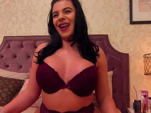 Live sex webcam photo for AlyssaDawn #287928922