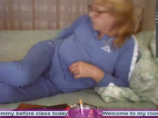 Live sex webcam photo for pussyboom11 #246357207