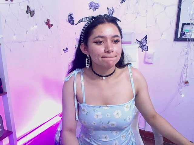 Live sex webcam photo for scarlet-gold #241183495