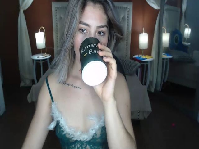 Live sex webcam photo for Vicky_Guzman #264441628