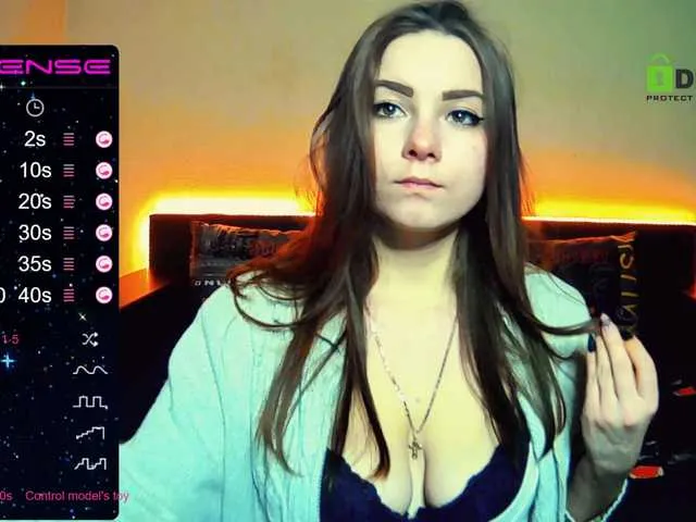 Live sex webcam photo for ORNELLAMUTTY #241006705