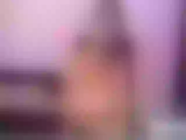 Live sex webcam photo for MaiiAngel #262330941
