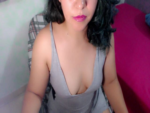 Live sex webcam photo for Azuhky #259644045