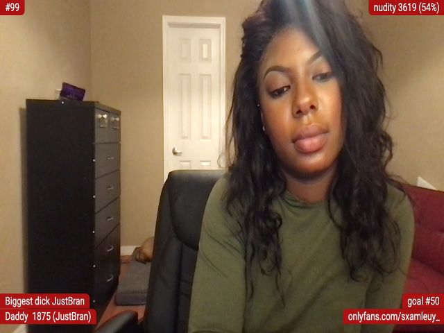 Live sex webcam photo for sxamleuy_ #252749237