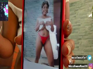Live sex webcam photo for NicolleSofya #251859552