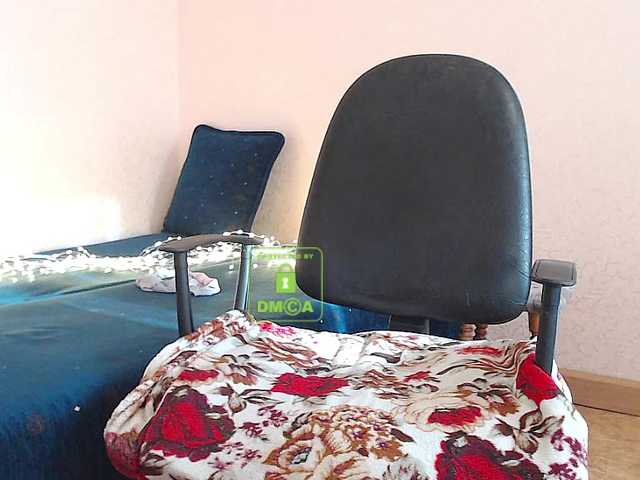 Live sex webcam photo for NewAnna #241133806