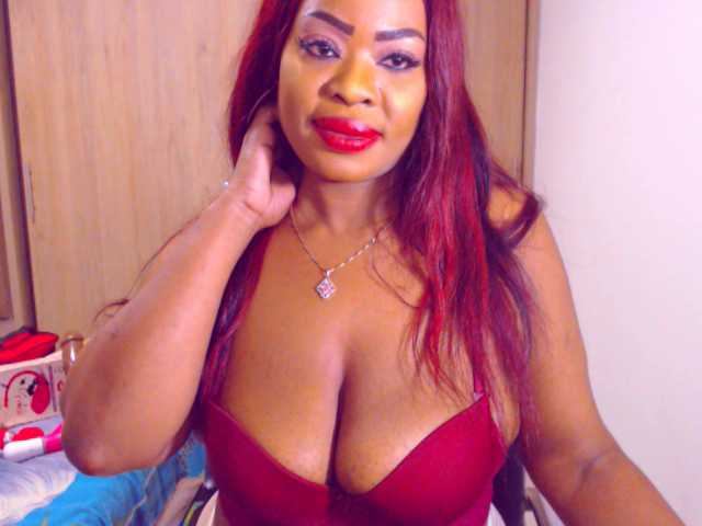 Live sex webcam photo for LizaDouson #240890611