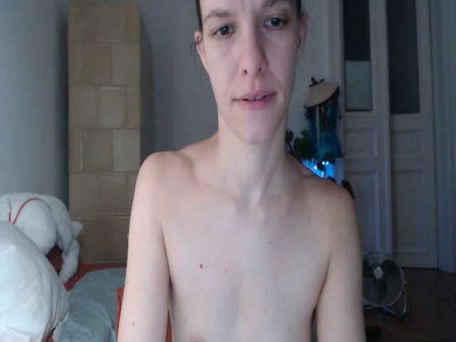 Live sex webcam photo for PetitePinkie #262413602