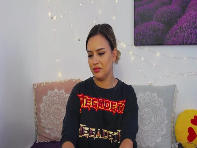 Live sex webcam photo for Lexilicious_ #260578443