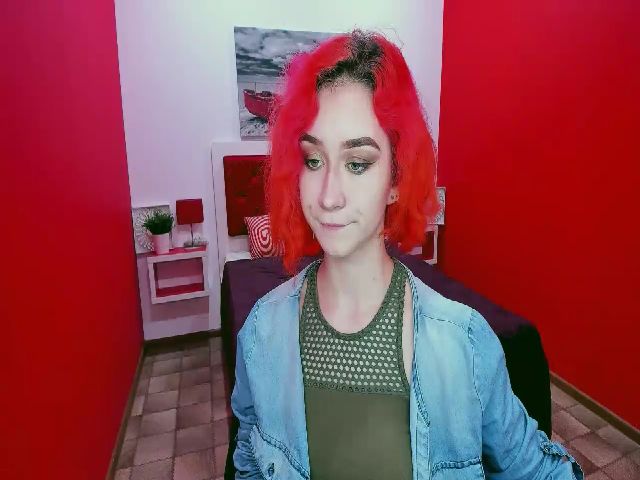 Live sex webcam photo for FionaClassy #254815111