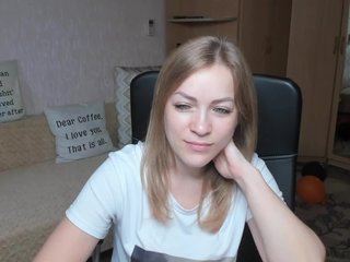 Live sex webcam photo for CherishSia #240763340