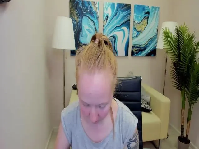 Live sex webcam photo for StunningKelly #257014592