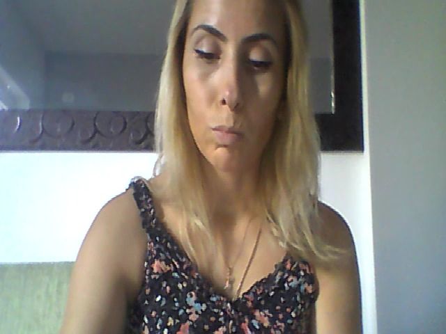 Live sex webcam photo for madamm #262992101