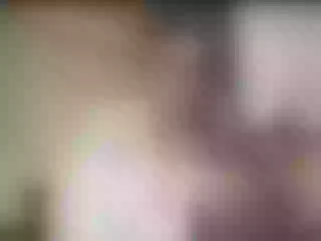 Live sex webcam photo for EllenDg #264985977