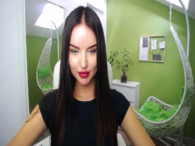 Live sex webcam photo for JenniferMoris #258557348