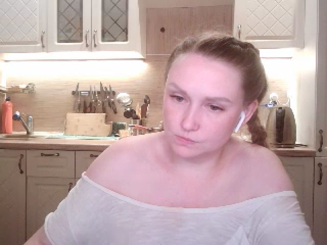 Live sex webcam photo for JaneGrey111 #252653893