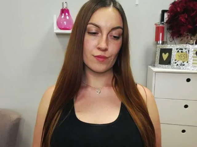 Live sex webcam photo for amandaBURN #246475819