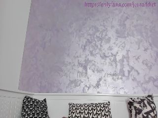 Live sex webcam photo for JessAddict #251989235