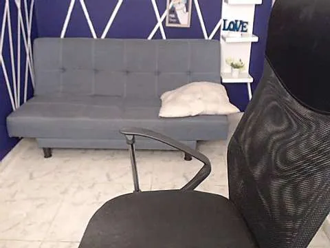 Live sex webcam photo for samara_stre69 #242207816
