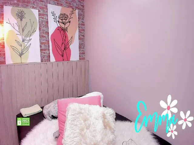 Live sex webcam photo for EmmaSiff #260117554
