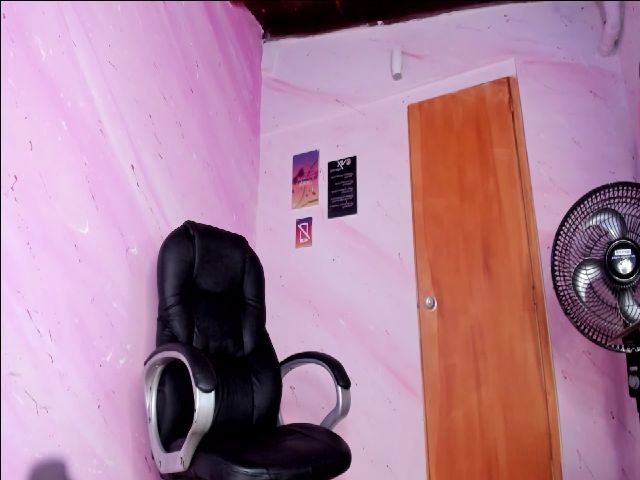 Live sex webcam photo for Marilyncruz__ #255555113