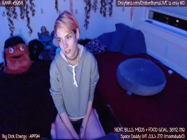 Live sex webcam photo for EmberBurns #253661442