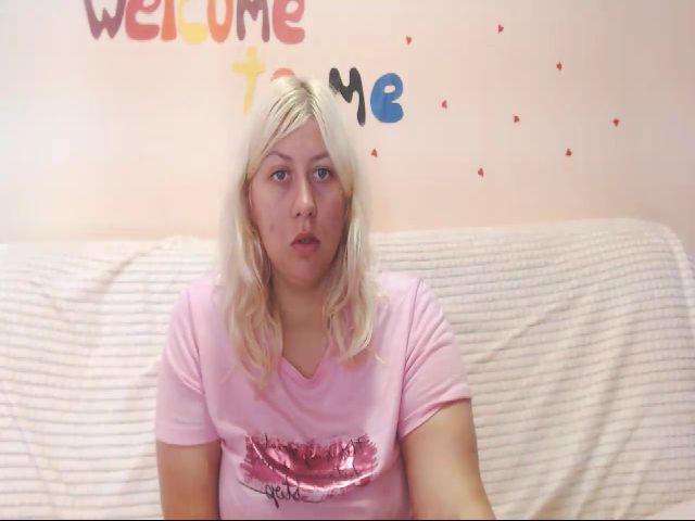 Live sex webcam photo for Kylie_Pag #257310514