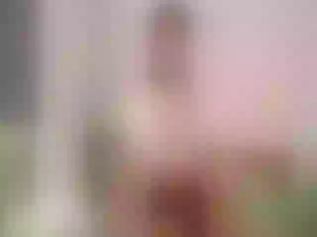 Live sex webcam photo for MadelinLove #254001286