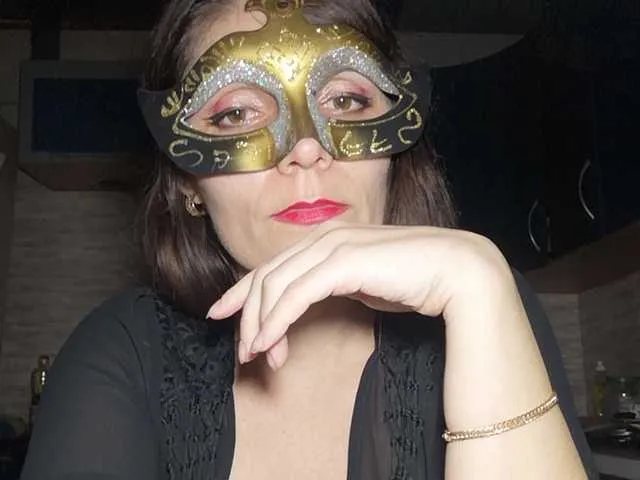 Live sex webcam photo for DianaDep #241356176