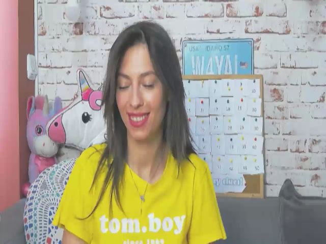 Live sex webcam photo for PoxyVibe #253432088