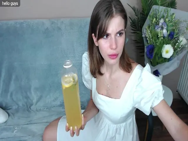 Live sex webcam photo for MeliSi #252268878