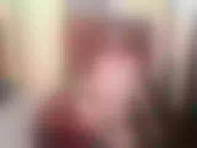 Live sex webcam photo for Crazyqueen01 #262631080