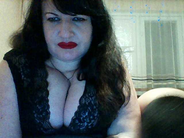 Live sex webcam photo for KleOSnow #241122911