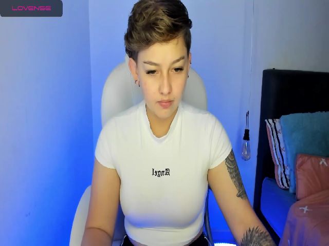 Live sex webcam photo for SalemJimenez #253281658