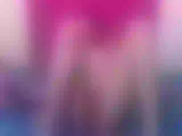 Live sex webcam photo for Redmilf_69 #261789506