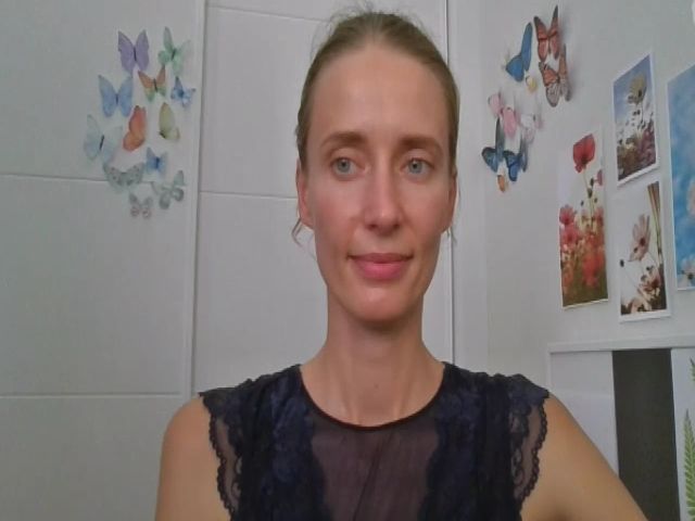 Live sex webcam photo for CelesteTasty #261400639