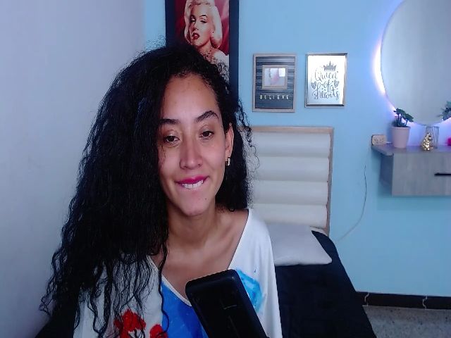 Live sex webcam photo for Jade_lee88 #255995867