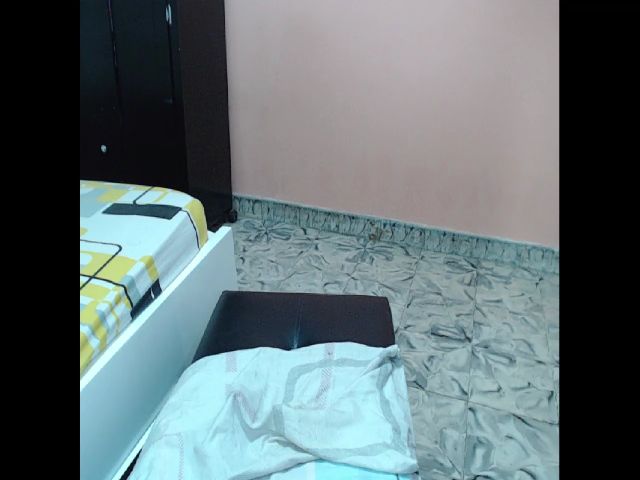 Live sex webcam photo for AITANAROSS #259563431