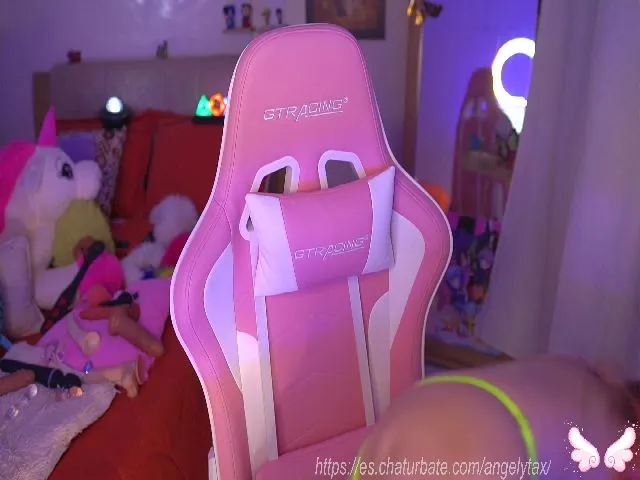 Live sex webcam photo for Angelytaxx #259596294