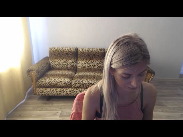 Live sex webcam photo for SexyBeatriice #258036707