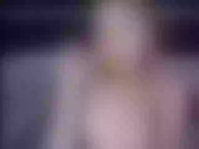 Live sex webcam photo for CHAARLOTTEEE #241308284