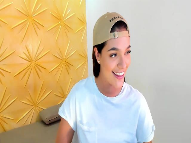 Live sex webcam photo for Tamy_Roman #264514159