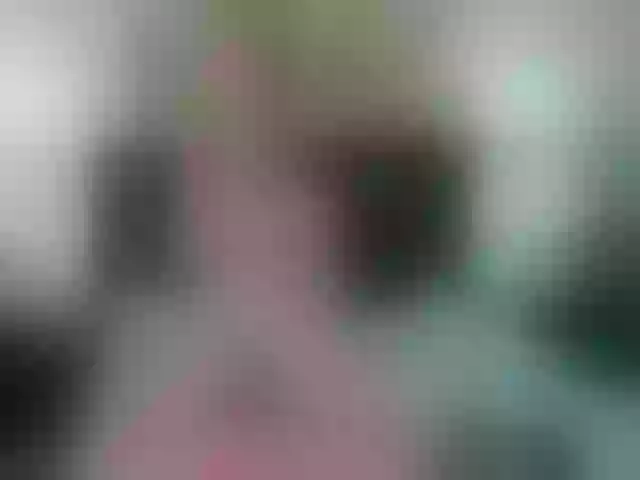 Live sex webcam photo for ElizabethEven #254293592