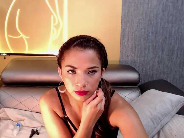 Live sex webcam photo for VanessaRitz #241279150