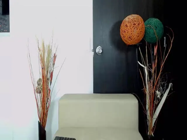 Live sex webcam photo for DayaMitchell #255829083