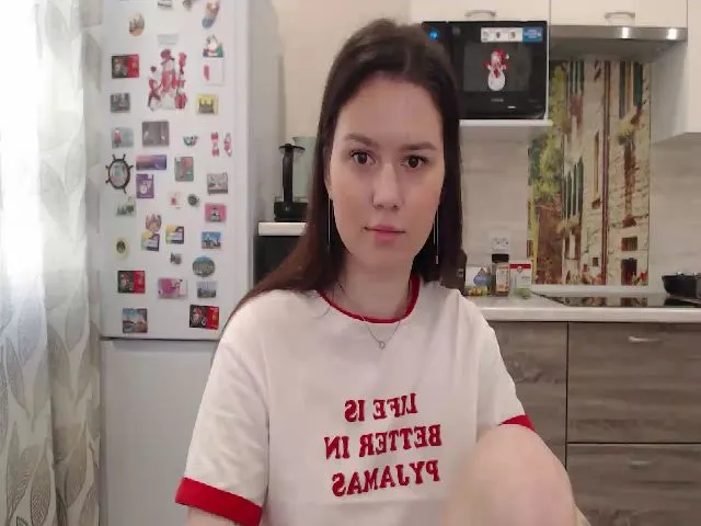Live sex webcam photo for WonderXGirlXX #264084047