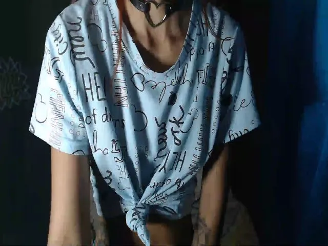 Live sex webcam photo for Girlhotdirty #252317097
