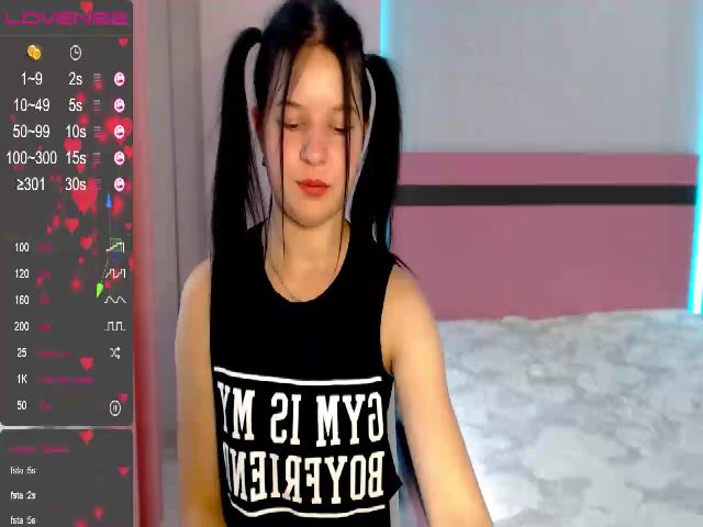 Live sex webcam photo for AnnaFols #263515176