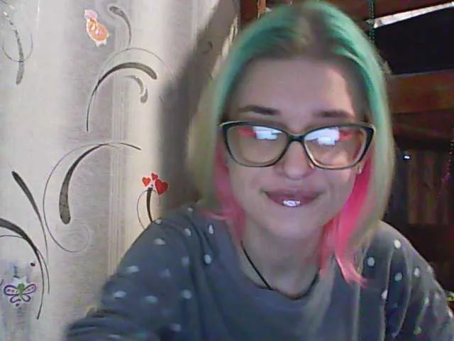 Live sex webcam photo for malvinella #240949188