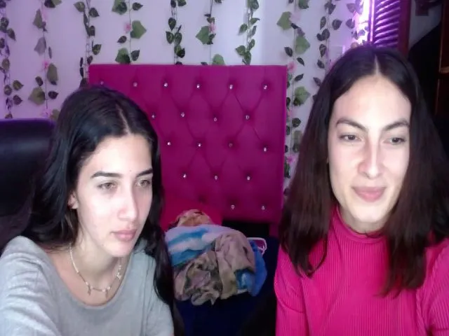 Live sex webcam photo for Isabelle_wood #263221675